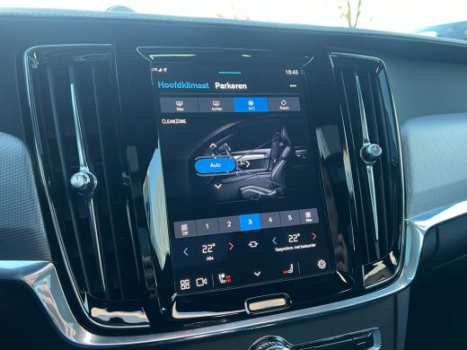 Volvo  V90 T6 Plug-in hybrid AWD Ultimate Dark | Panoramadak | Trekhaak | Luchtvering | Bowers & Wilkins | L... ActivLease financial lease