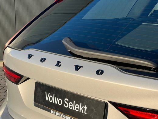 Volvo  V90 T6 Plug-in hybrid AWD Ultimate Dark | Panoramadak | Trekhaak | Luchtvering | Bowers & Wilkins | L... ActivLease financial lease