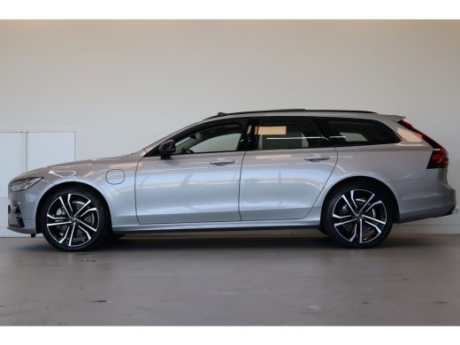 Volvo  V90 T8 455PK AWD Ultra Dark | Massage | Bowers & Wilkins | Luchtvering | Panoramadak | 20" ActivLease financial lease