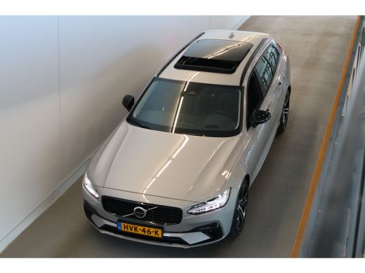 Volvo  V90 T8 455PK AWD Ultra Dark | Massage | Bowers & Wilkins | Luchtvering | Panoramadak | 20" ActivLease financial lease