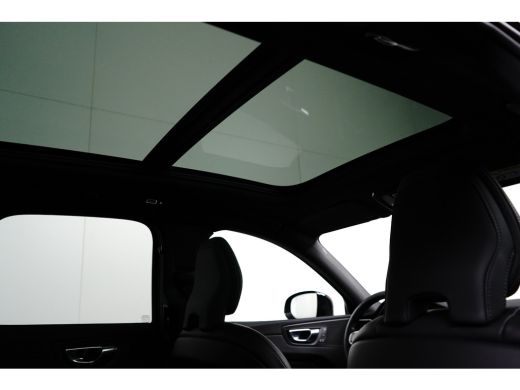 Volvo  XC60 T6 Plug-in hybrid AWD Plus Black Edition | Panoramadak | Trekhaak | Stoelkoeling | Luchtvering | ... ActivLease financial lease