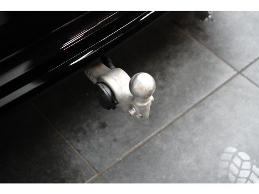 Volvo  XC60 T6 Plug-in hybrid AWD Plus Black Edition | Panoramadak | Trekhaak | Stoelkoeling | Luchtvering | ... ActivLease financial lease