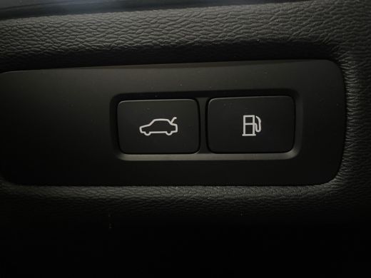 Volvo  XC60 2.0 T6 Plug-in hybrid AWD Plus Dark | Trekhaak | 360 Camera | Memory | Panoramadak ActivLease financial lease