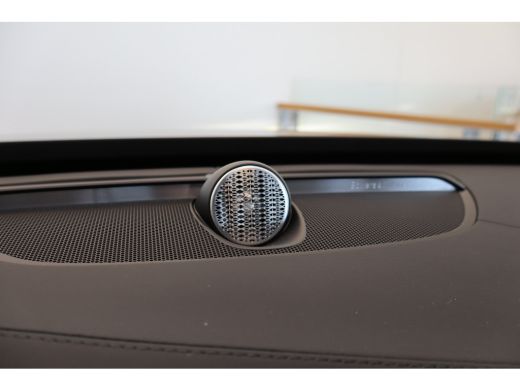 Volvo  XC90 T8 AWD 455PK Ultra Dark 22" | Luchtvering | B&W | Massage/ventilatie | Trekhaak ActivLease financial lease