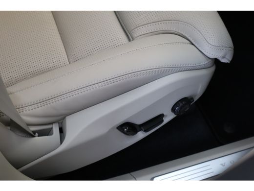 Volvo  XC90 T8 AWD 455PK Ultra Dark 22" | Luchtvering | B&W | Massage/ventilatie | Trekhaak ActivLease financial lease