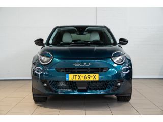 Fiat 600 1.2 Hybrid La Prima | Lederen Bekleding | Stoelverwarming | Climate Controle | Navigatie | Camera...