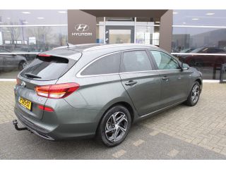 Hyundai i30 1.5 T-GDi Premium | Trekhaak |Stoelverwarming/vent. voor | Parkeers. v+a | Leder | | Airco (autom...