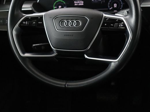 Audi e-tron 55 quattro edition 95kWh | SOH 92% | Leder | Carplay | Trekhaak | Virtual Cockpit | Navigatie | L... ActivLease financial lease