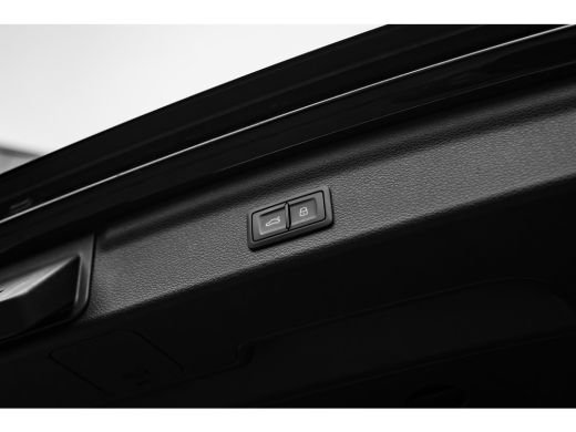 Audi Q3 45 TFSI e Advanced edition 245PK | 360 Camera | Panoramadak | Stoelverwarming Voor |  Ambiance ve... ActivLease financial lease