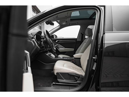 Audi Q3 45 TFSI e Advanced edition 245PK | 360 Camera | Panoramadak | Stoelverwarming Voor |  Ambiance ve... ActivLease financial lease