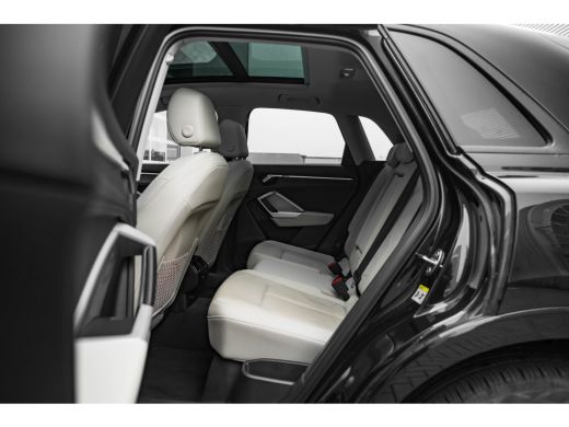 Audi Q3 45 TFSI e Advanced edition 245PK | 360 Camera | Panoramadak | Stoelverwarming Voor |  Ambiance ve... ActivLease financial lease