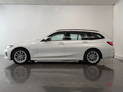 BMW 3 Serie Touring 320e | SoH 93%| Airco separaat achter | Alarm klasse 3 | Apple Carplay/Android Auto|telef... ActivLease financial lease