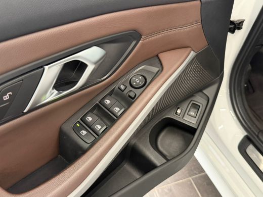 BMW 3 Serie Touring 320e | SoH 93%| Airco separaat achter | Alarm klasse 3 | Apple Carplay/Android Auto|telef... ActivLease financial lease