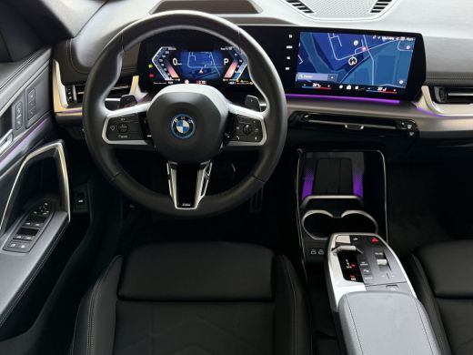 BMW X1 XDRIVE 25E M-SPORT LED PANO.SCHUIFDAK HEADUP ELEK.KLEP NAVI 360.CAM STOELVERW M-SHADOW LINE ELEK... ActivLease financial lease