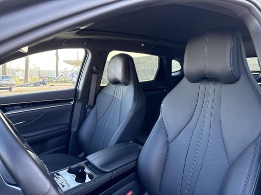 BYD SEAL U Comfort 71.8 kWh | Panoramisch Schuifdak | Elektrisch Verstelbare Stoelen | 1300KG Trekgewicht | ... ActivLease financial lease