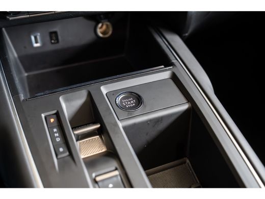 Citroën C5 Aircross 1.6 Plug-in Hybrid 225 Shine | Achterstoelen drie | Achteruitrijcamera | Airco (automatisch) ActivLease financial lease