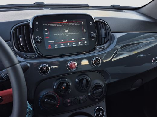 Fiat 500 1.0 Hybrid Dolcevita Panoramadak | Parkeersensoren | Carplay/android auto | Airco | ActivLease financial lease