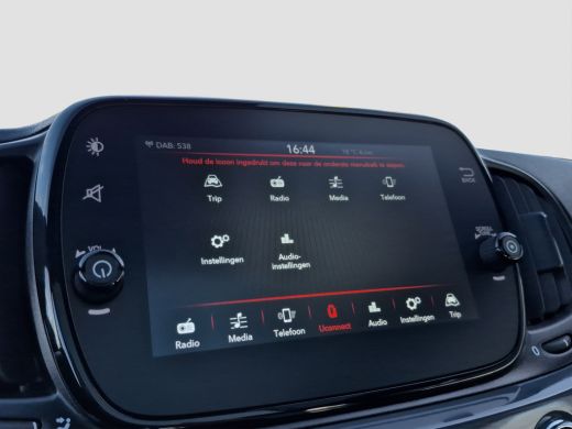 Fiat 500 1.0 Hybrid Dolcevita Panoramadak | Parkeersensoren | Carplay/android auto | Airco | ActivLease financial lease