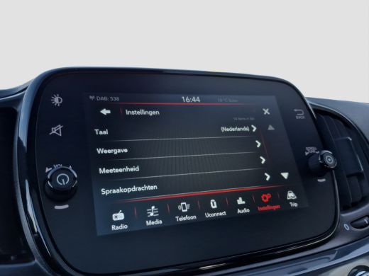 Fiat 500 1.0 Hybrid Dolcevita Panoramadak | Parkeersensoren | Carplay/android auto | Airco | ActivLease financial lease