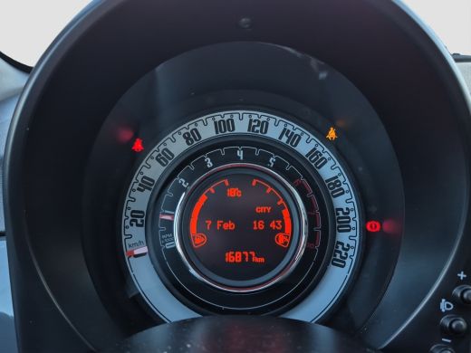 Fiat 500 1.0 Hybrid Dolcevita Panoramadak | Parkeersensoren | Carplay/android auto | Airco | ActivLease financial lease