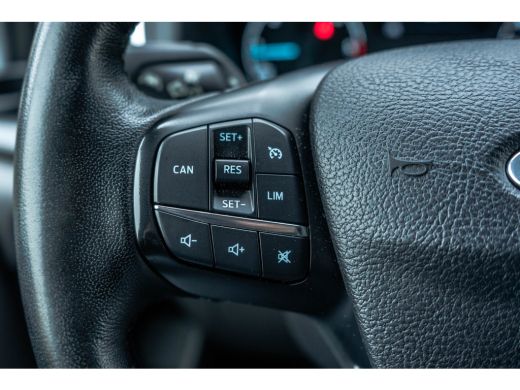 Ford Transit Custom 2.0 TDCI L1H1 Limited | 130PK | Carplay | Camera | Trekhaak | Cruise | Airco ActivLease financial lease