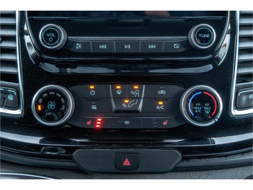 Ford Transit Custom 2.0 TDCI L1H1 Limited | 130PK | Carplay | Camera | Trekhaak | Cruise | Airco ActivLease financial lease