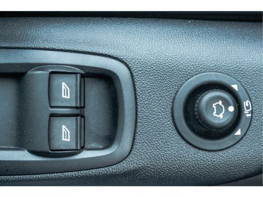 Ford Transit Custom 2.0 TDCI L1H1 Limited | 130PK | Carplay | Camera | Trekhaak | Cruise | Airco ActivLease financial lease