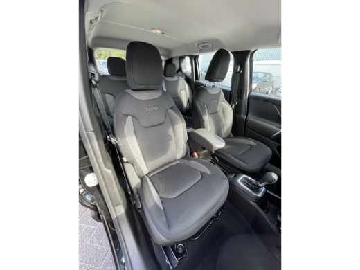 Jeep Renegade 1.5T e-Hybrid Limited (Stoel-/- stuurwiel verwarming - Camera - Keyless Entry - Navigatie - Autom... ActivLease financial lease