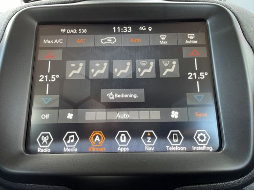 Jeep Renegade 1.5T e-Hybrid Limited (Stoel-/- stuurwiel verwarming - Camera - Keyless Entry - Navigatie - Autom... ActivLease financial lease