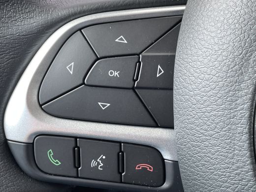 Jeep Renegade 1.5T e-Hybrid Limited (Stoel-/- stuurwiel verwarming - Camera - Keyless Entry - Navigatie - Autom... ActivLease financial lease