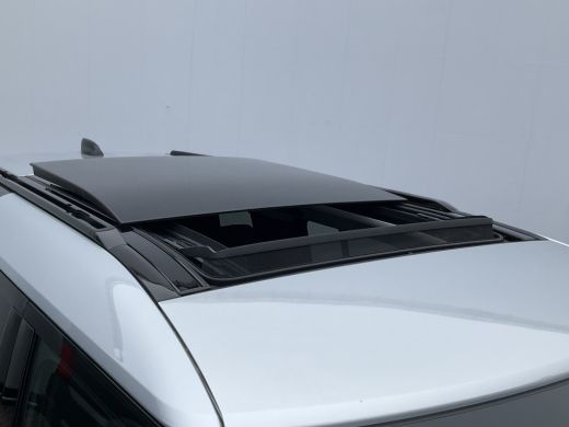 Land Rover Defender 110 2.0 P400e 110 X-Dynamic HSE Pano Full Navi Trekhaak Meridian ActivLease financial lease