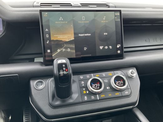 Land Rover Defender 110 2.0 P400e 110 X-Dynamic HSE Pano Full Navi Trekhaak Meridian ActivLease financial lease