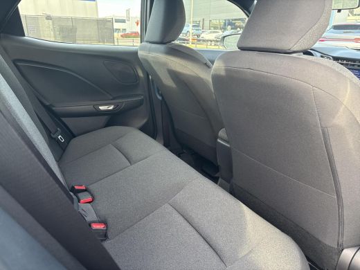 Lexus LBX Business Line 2WD | Adaptive Cruisecontrol | Achteruitrijcamera | ActivLease financial lease