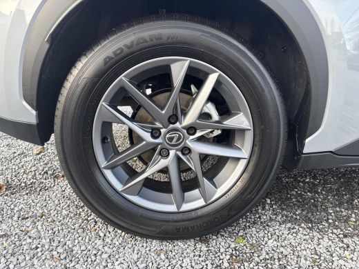 Lexus LBX Business Line 2WD | Adaptive Cruisecontrol | Achteruitrijcamera | ActivLease financial lease