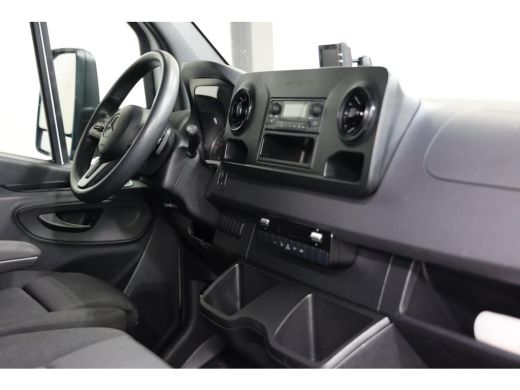 Mercedes-Benz Sprinter 315 BAKWAGEN MET LAADKLEP AUTOMAAT A ActivLease financial lease