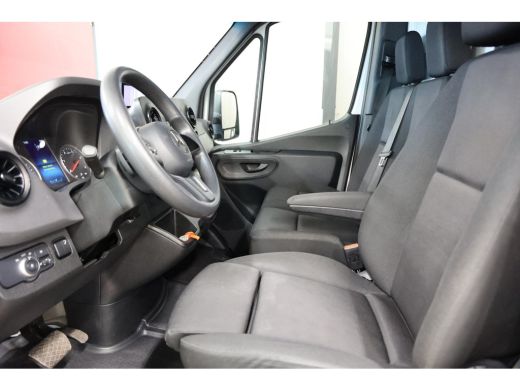 Mercedes-Benz Sprinter 315 BAKWAGEN MET LAADKLEP AUTOMAAT A ActivLease financial lease