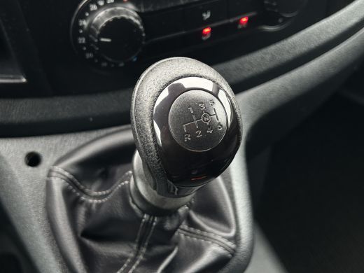 Mercedes-Benz Vito 116 CDI 164 PK / L2H1 / 1e EIG. / TREKHAAK / INRICHTING / CAMERA / AIRCO / CRUISE / NAVI / APPLE ... ActivLease financial lease