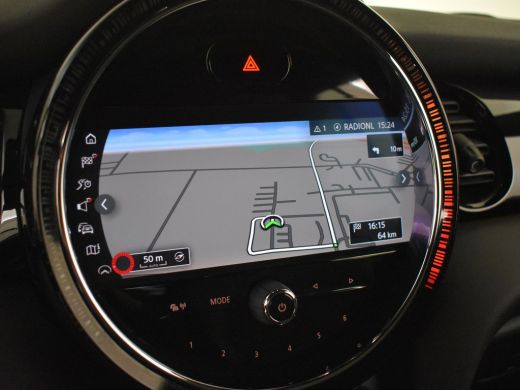 Mini Cooper Cabrio 1.5 Cooper Classic 136pk | Cruise Control | Stoelverwarming | Head-up display | Navigatie | 16" LMV ActivLease financial lease