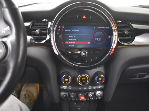 Mini Cooper Cabrio 1.5 Cooper Classic 136pk | Cruise Control | Stoelverwarming | Head-up display | Navigatie | 16" LMV ActivLease financial lease