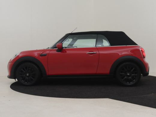 Mini Cooper Cabrio 1.5 Cooper Classic 136pk | Cruise Control | Stoelverwarming | Head-up display | Navigatie | 16" LMV ActivLease financial lease