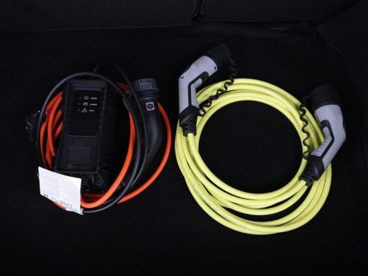 Opel Corsa-e Elegance 50 kWh | SOH 90% | 3 Fase | Camera | Warmtepomp | Carplay | Dodehoek detectie | Parkeerh... ActivLease financial lease