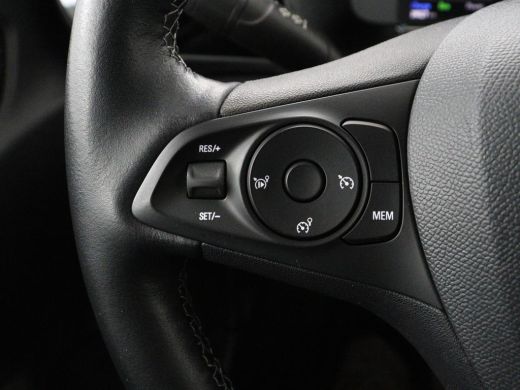 Opel Corsa-e Elegance 50 kWh | SOH 90% | 3 Fase | Camera | Warmtepomp | Carplay | Dodehoek detectie | Parkeerh... ActivLease financial lease