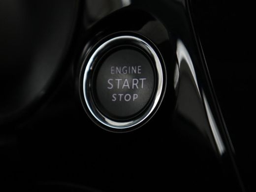 Opel Corsa-e Elegance 50 kWh | SOH 90% | 3 Fase | Camera | Warmtepomp | Carplay | Dodehoek detectie | Parkeerh... ActivLease financial lease