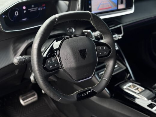 Peugeot 2008 1.2 Hybrid 136 GT | Achterbank in delen neerklapbaar | Achteruitrijcamera | Airco (automatisch) ActivLease financial lease