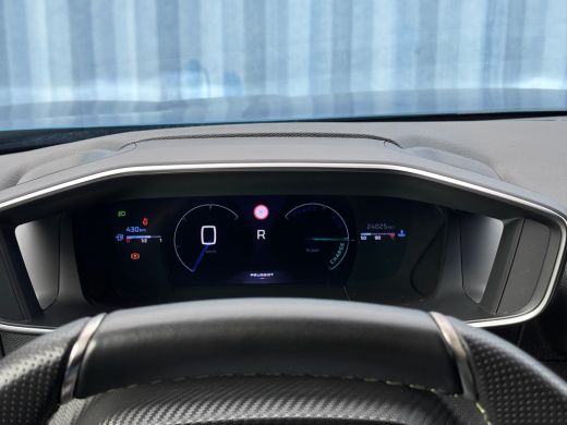 Peugeot 2008 1.2 Hybrid 136 GT | Achterbank in delen neerklapbaar | Achteruitrijcamera | Airco (automatisch) ActivLease financial lease