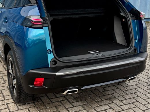 Peugeot 2008 1.2 Hybrid 136 GT | Achterbank in delen neerklapbaar | Achteruitrijcamera | Airco (automatisch) ActivLease financial lease