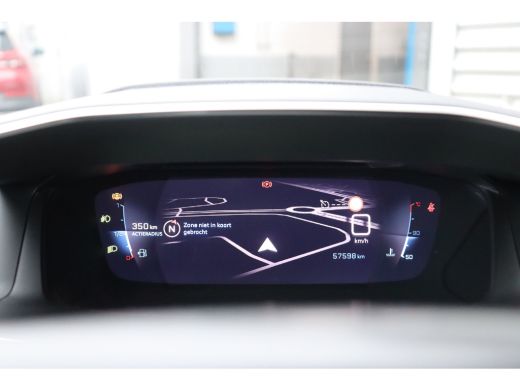 Peugeot 2008 1.2 PURETECH 100PK ALLURE PACK / NAVI / LEDER / CLIMA / LED / PDC / 17" LMV / CAMERA / KEYLESS / ... ActivLease financial lease