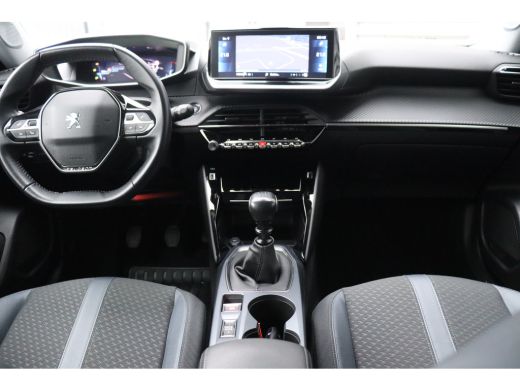 Peugeot 2008 1.2 PURETECH 100PK ALLURE PACK / NAVI / LEDER / CLIMA / LED / PDC / 17" LMV / CAMERA / KEYLESS / ... ActivLease financial lease