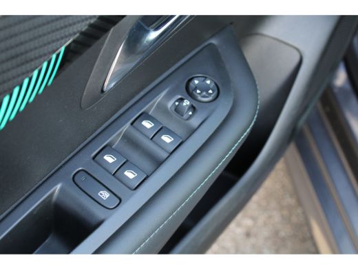 Peugeot 208 1.2 PureTech Allure | Automaat | Navigatie | Camera | 3D Instrumentenpaneel | Apple carplay | 56... ActivLease financial lease