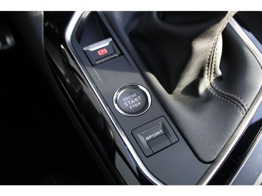 Peugeot 3008 1.2 PureTech GT | Navigatie | Camera | Alcantara | Apple carplay | Parelmoer | 63.000km | BTW | ActivLease financial lease